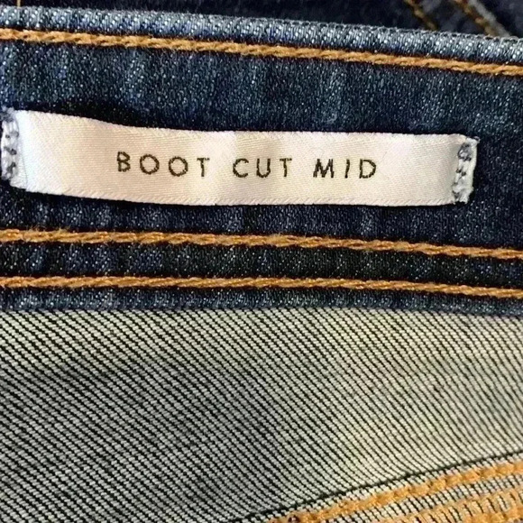 Guess Mid-Rise Bootcut,  30 by 32 - Picture 4 of 10